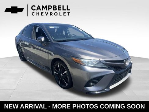 Used 2019 Toyota Camry XSE w/ Navigation Package FWD image 9