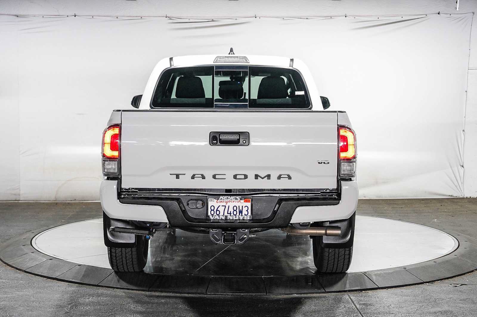 Certified 2023 Toyota Tacoma TRD Sport AWD/4WD image 5