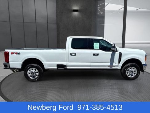 Used 2023 Ford F350 XLT w/ FX4 Off-Road Package AWD/4WD image 4