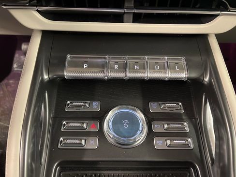 New 2026 Lincoln Nautilus Reserve w/ Jet Appearance Package image 16