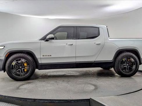 Used 2022 Rivian R1T Launch Edition image 3