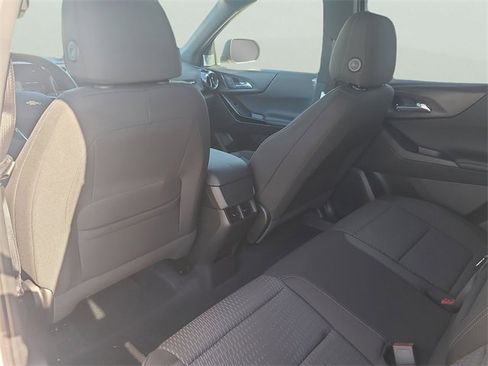 New 2026 Chevrolet Equinox LT image 11