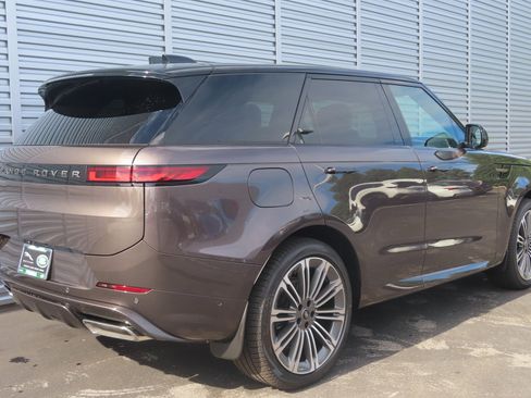 New 2024 Land Rover Range Rover Sport Dynamic SE image 14