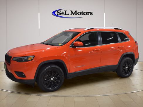 Used 2021 Jeep Cherokee Latitude Lux AWD/4WD image 3