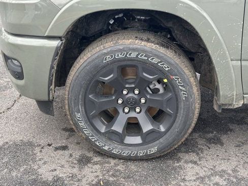 New 2026 RAM 1500 4x4 Crew Cab image 13