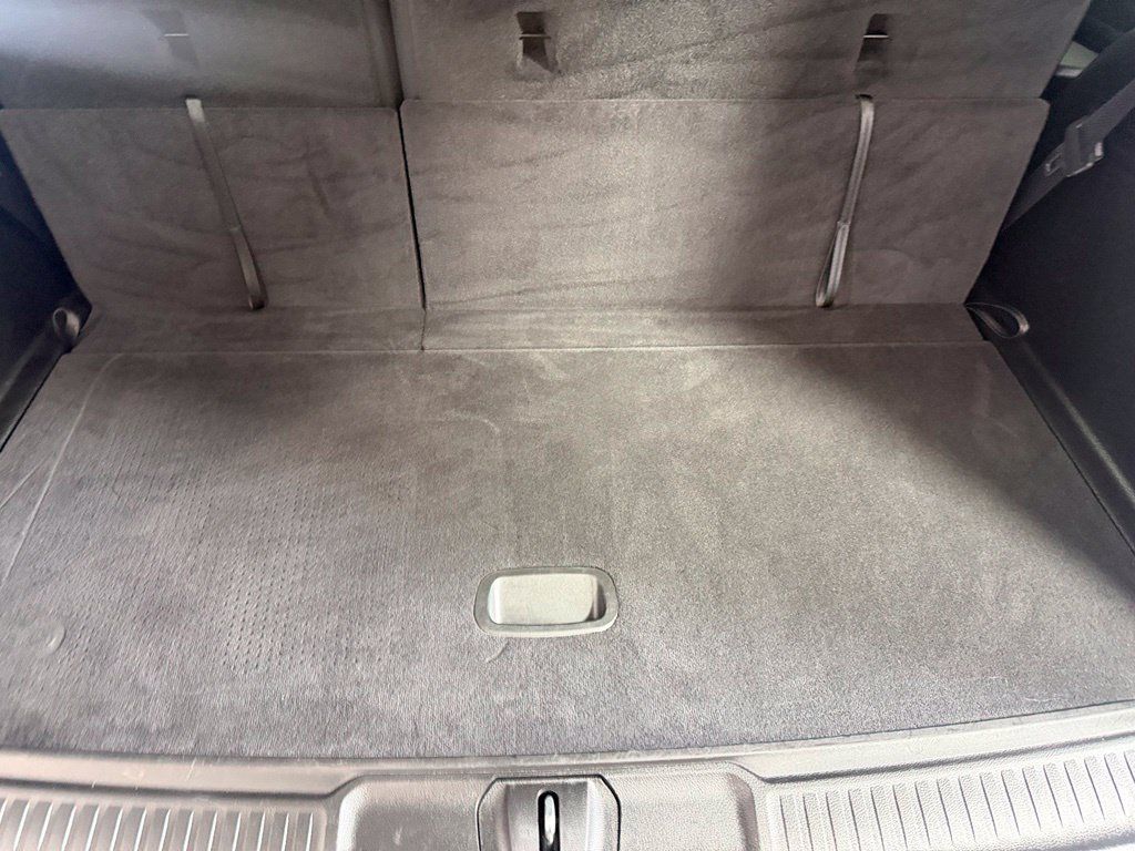 Used 2025 Jeep Wagoneer 4WD image 33