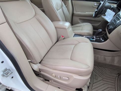 Used 2008 Cadillac DTS w/ Sun And Sound Package image 19