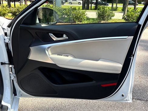 New 2026 Genesis G70 2.5T RWD image 22