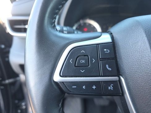 Used 2024 Toyota Highlander LE image 17