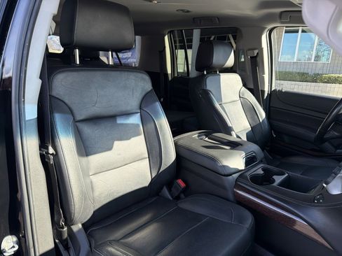 Used 2019 GMC Yukon XL SLT image 34