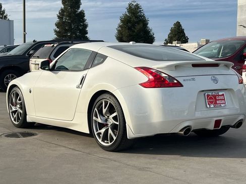 Used 2013 Nissan 370Z Touring w/ Sport Pkg image 6