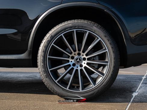 Used 2020 Mercedes-Benz GLC 300 4MATIC Coupe image 12