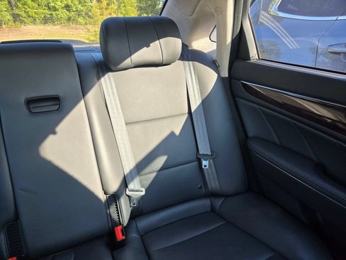 Used 2016 Hyundai Equus Ultimate RWD image 14