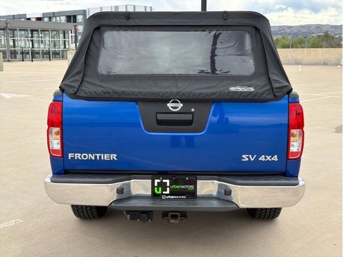 Used 2013 Nissan Frontier SV AWD/4WD image 7