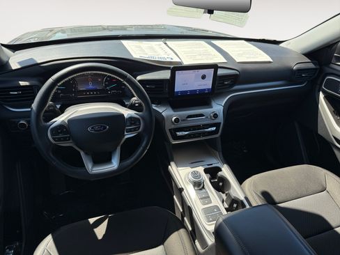 Used 2022 Ford Explorer XLT RWD image 15