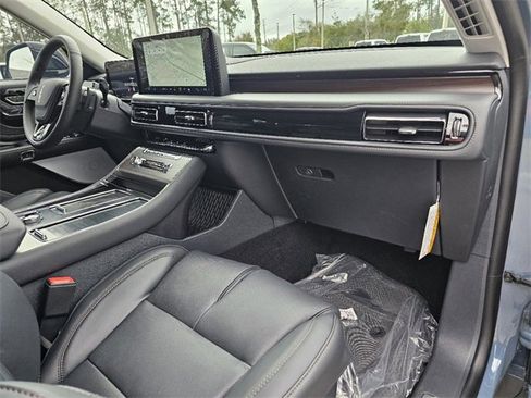 New 2025 Lincoln Aviator Reserve w/ Equipment Group 201A image 10