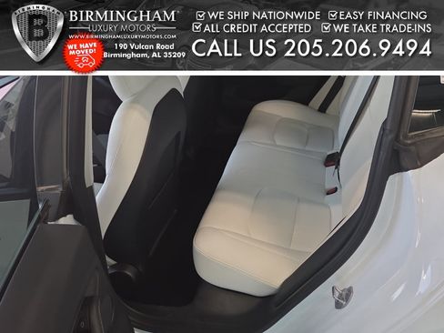 Used 2022 Tesla Model 3 RWD image 2