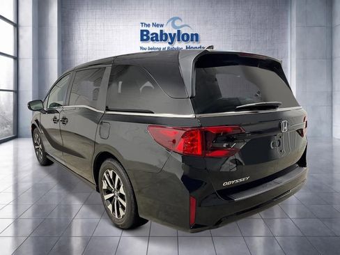 New 2026 Honda Odyssey EX-L image 3