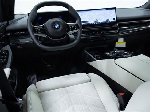 New 2026 BMW 530i xDrive image 22