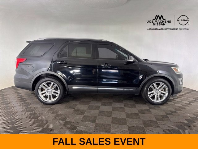 Used 2016 Ford Explorer XLT w/ Equipment Group 202A FWD image 8