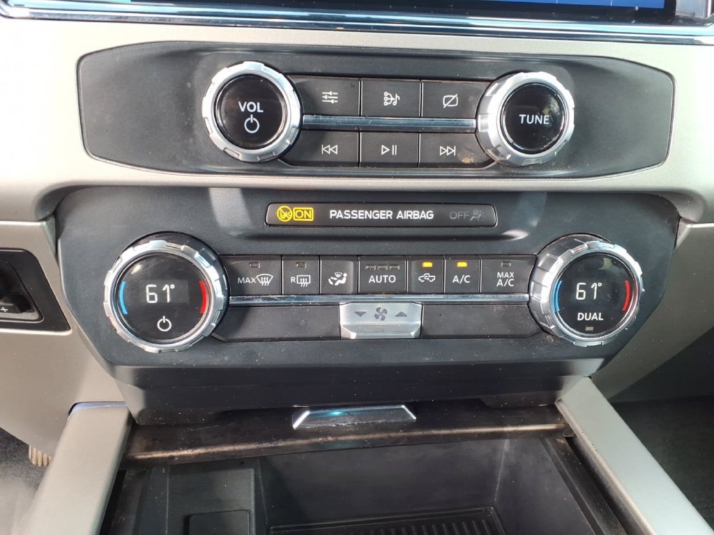 Used 2022 Ford F250 Lariat w/ Tremor Off-Road Package AWD/4WD image 29