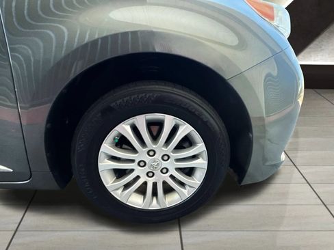Used 2011 Toyota Sienna XLE w/ XLE Navigation Pkg FWD image 44