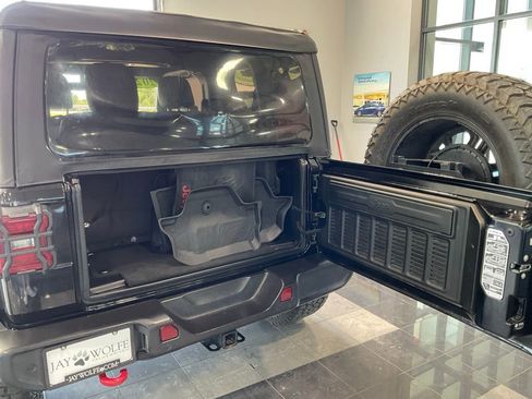 Used 2021 Jeep Wrangler Rubicon AWD/4WD image 22