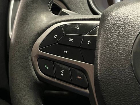 Used 2022 Jeep Cherokee Latitude Lux image 23