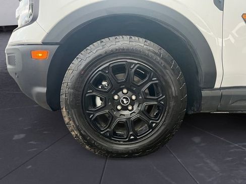 Used 2025 Ford Bronco Sport Badlands image 14