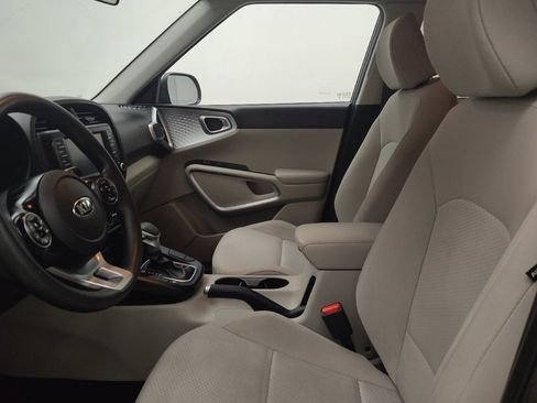 Used 2020 Kia Soul LX FWD image 17