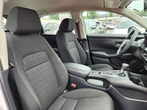 Used 2024 Honda HR-V LX image 16