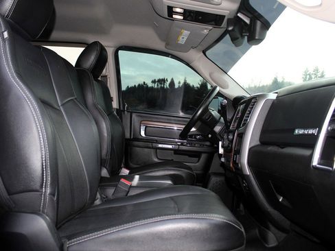 Used 2018 RAM 2500 Laramie image 19