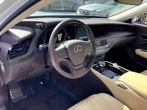 Used 2018 Lexus LS 500 w/ Interior Upgrade Package image 16