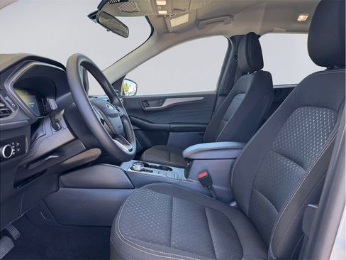 Used 2025 Ford Escape Active FWD image 9