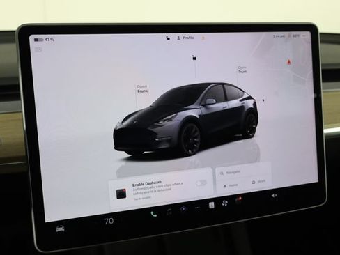 Used 2023 Tesla Model Y 2WD image 26