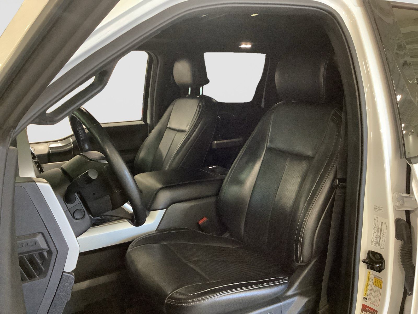 Used 2020 Ford F150 Lariat w/ Equipment Group 502A Luxury AWD/4WD image 12