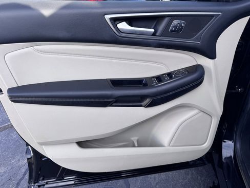 Used 2016 Ford Edge Titanium w/ Equipment Group 301A image 23