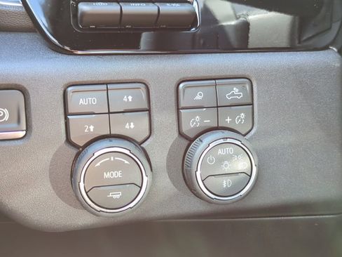 New 2026 Chevrolet Silverado 1500 High Country w/ Technology Package AWD/4WD image 24