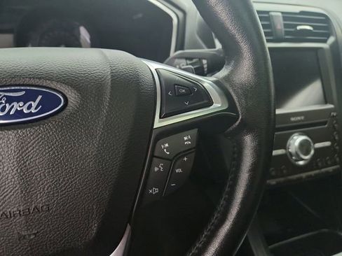 Used 2020 Ford Fusion Titanium image 24