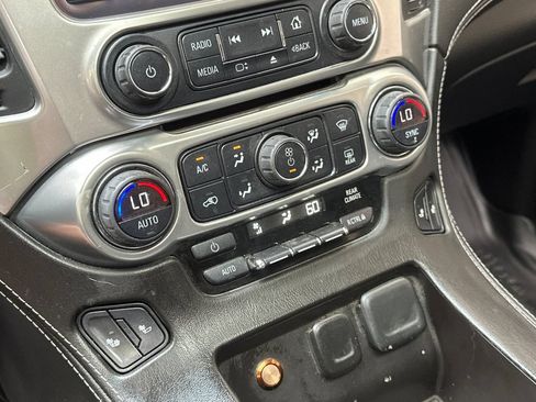 Used 2015 Chevrolet Tahoe LT RWD image 30