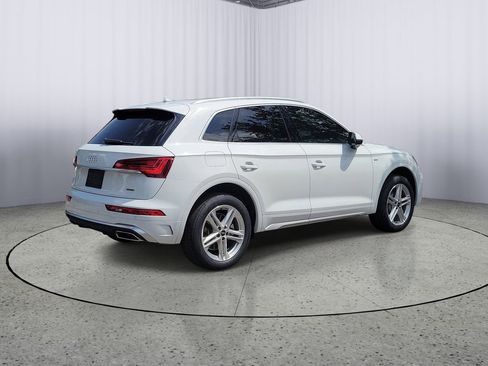Used 2024 Audi Q5 e Premium Plus w/ Premium Plus Package AWD/4WD image 4