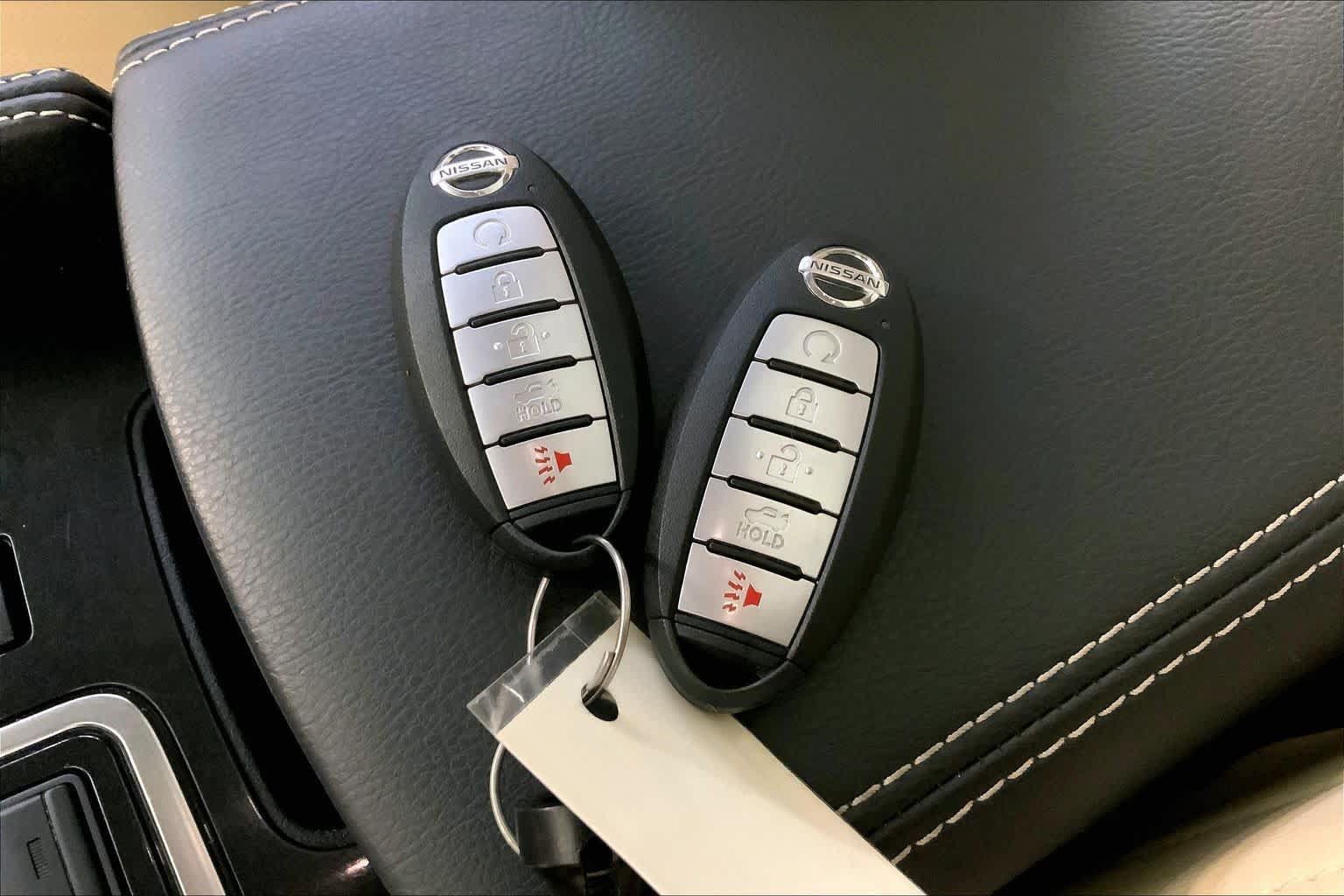 Used 2020 Nissan Maxima 3.5 SL w/ Floor Mat Group FWD image 14