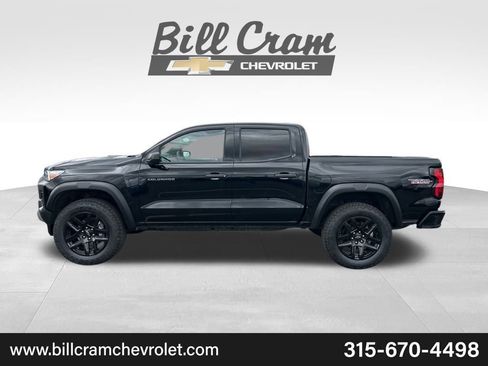Used 2024 Chevrolet Colorado Trail Boss w/ Advanced Trailering Package image 38