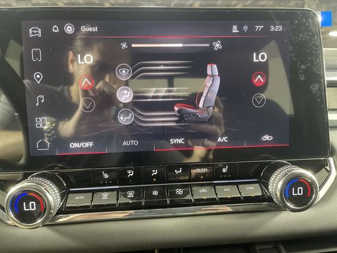 New 2025 GMC Canyon Elevation w/ Convenience Package image 25