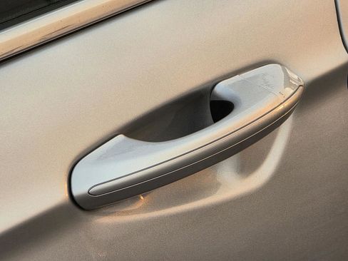 Used 2019 Ford Fusion SE image 31