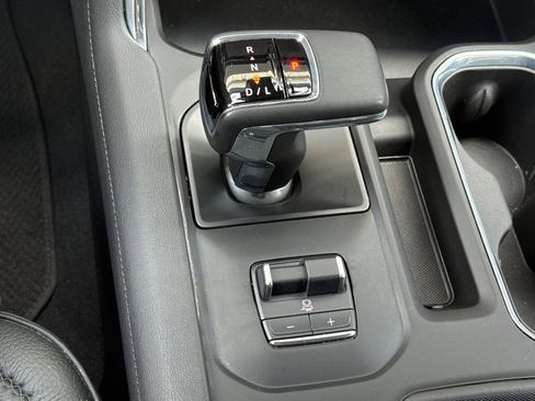Used 2025 GMC Sierra 1500 Denali AWD/4WD image 31