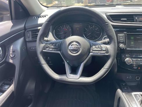 Used 2019 Nissan Rogue SL FWD image 16