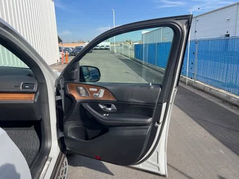 Certified 2024 Mercedes-Benz GLS 450 4MATIC image 22