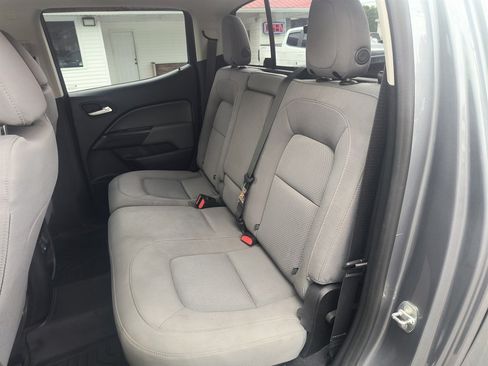 Used 2020 Chevrolet Colorado LT w/ Colorado RST Special Edition RWD image 29