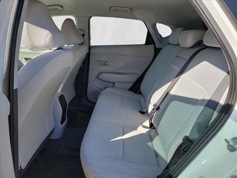 Used 2025 Hyundai Kona SE FWD image 14